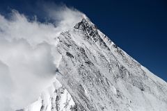 58 Clouds Obscure The Kangshung Face While The Mount Everest North Face Is Cloud Free From The Beginning Of The Lhakpa Ri Summit Ridge.jpg